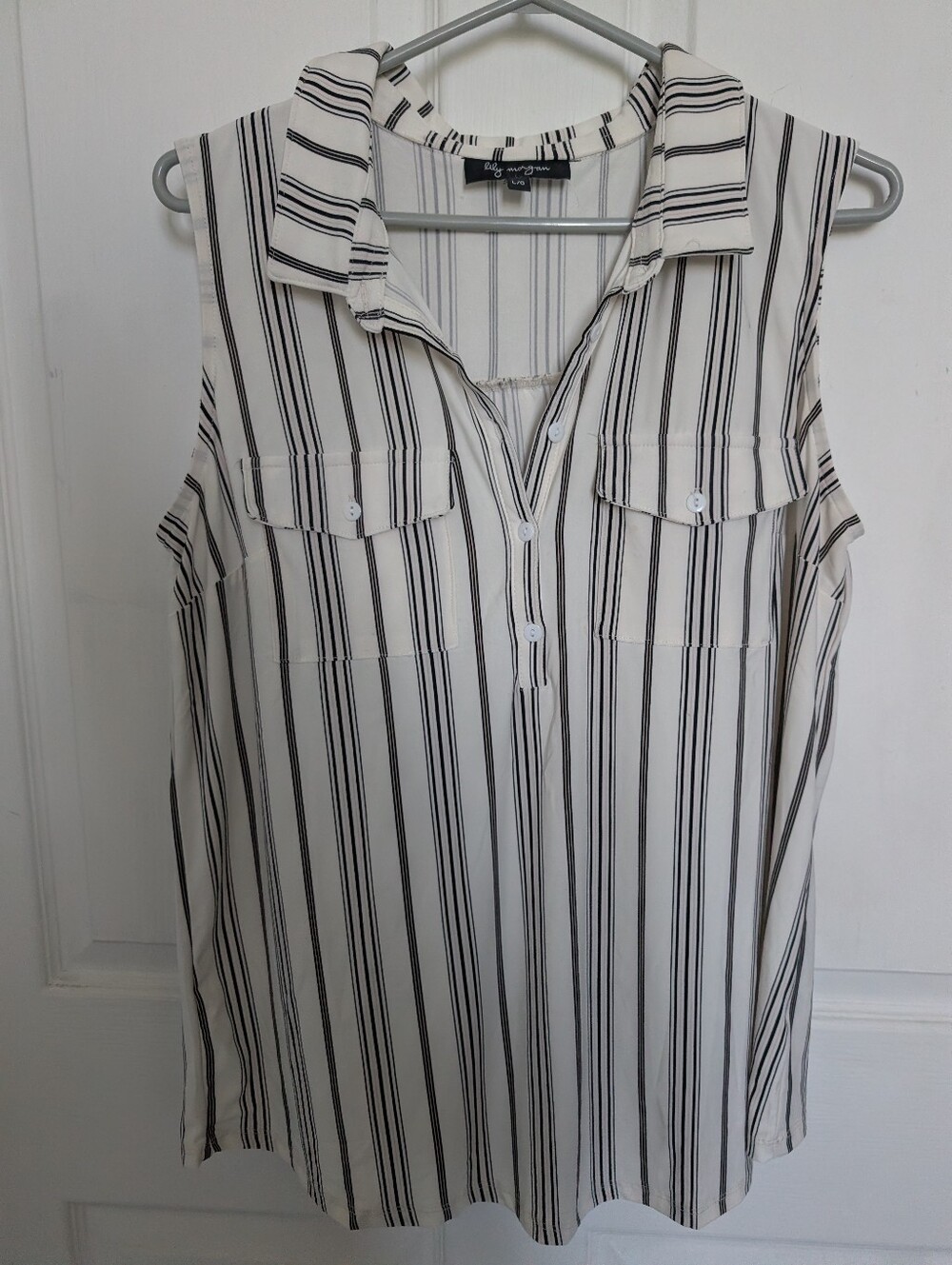 Lilly Morgan Classic Sleeveless Striped Button-Front Blouse - White/Black